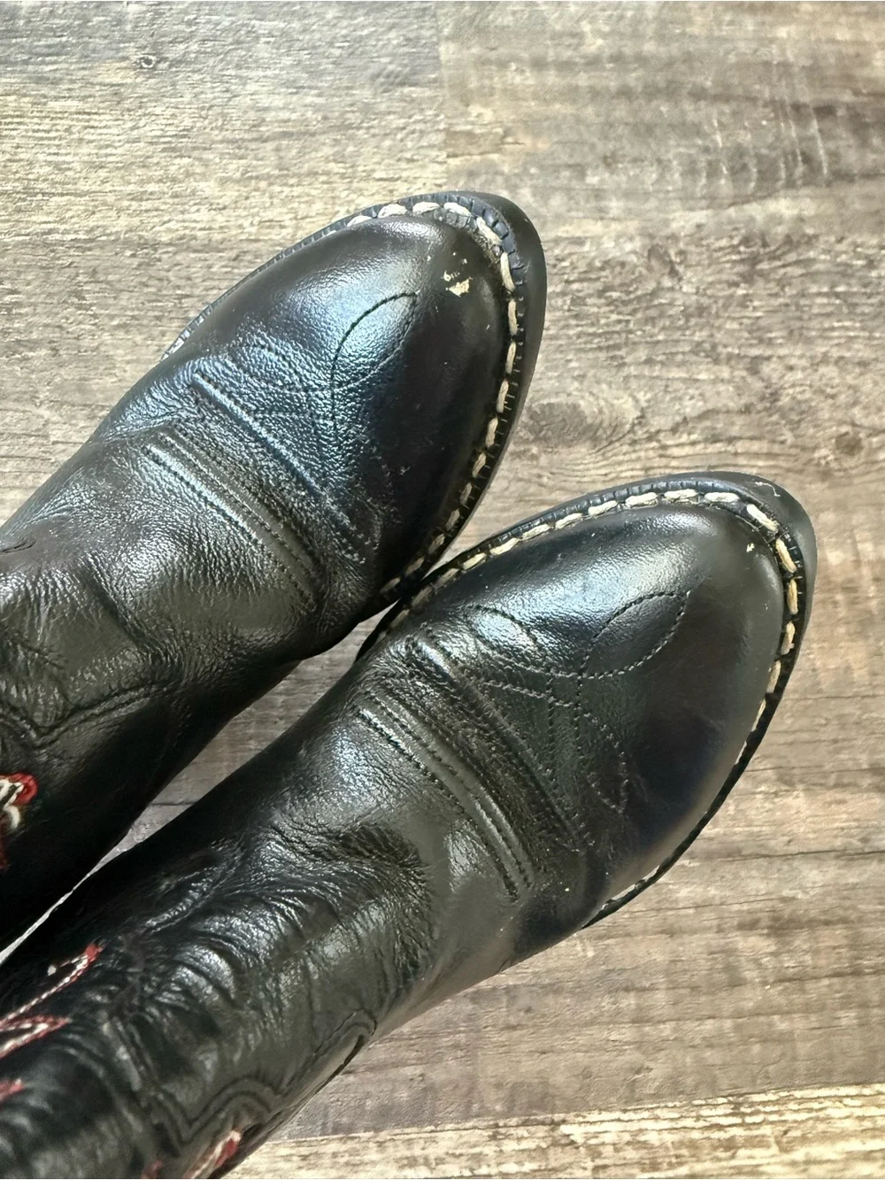 Old West Black Western Ankle Boots with Subtle Embroidery Size 8.5